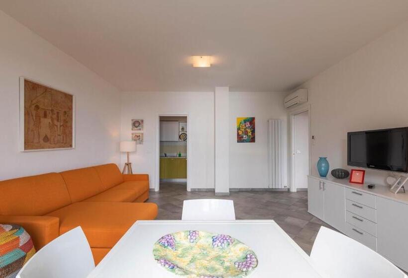 فيلا غرفة نوم واحدة, La Sterlizia Di Santa Croce