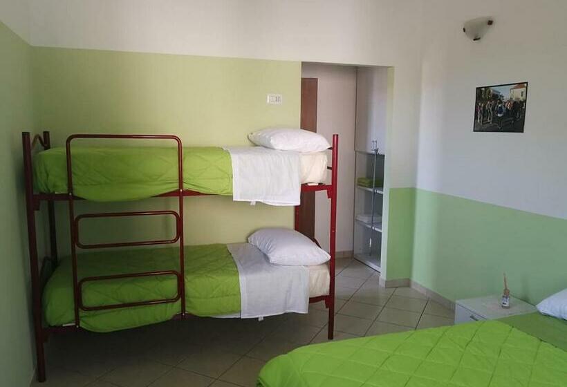 חדר סטנדרט לארבעה, Ostello Di San Germano