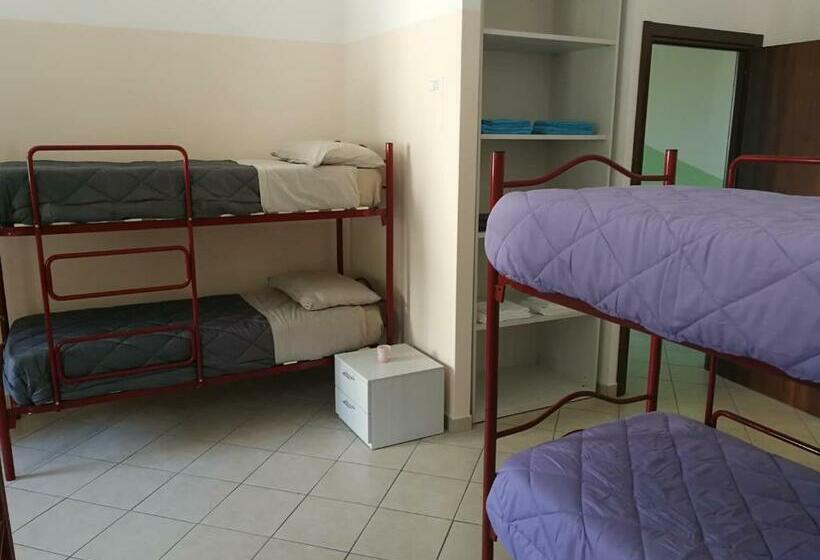 חדר משפחתי, Ostello Di San Germano