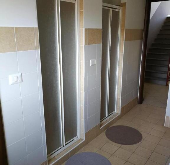 חדר משפחתי, Ostello Di San Germano