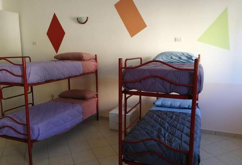 חדר משפחתי, Ostello Di San Germano