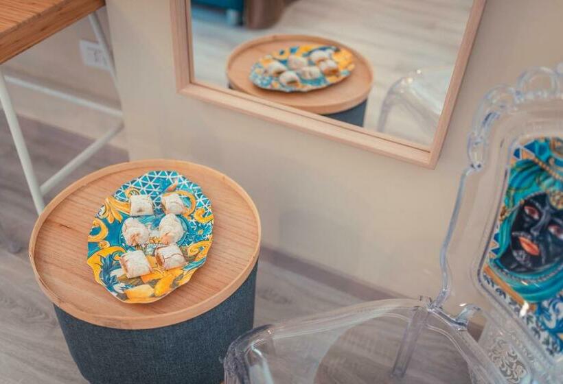 סוויטת ג'וניור עם מרפסת, A Coffa Rooms