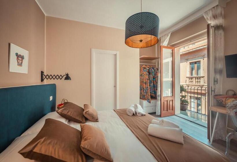 סוויטת ג'וניור עם מרפסת, A Coffa Rooms