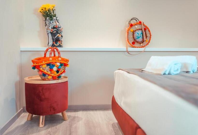 חדר סטנדרט, A Coffa Rooms