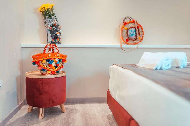 חדר סטנדרט, A Coffa Rooms