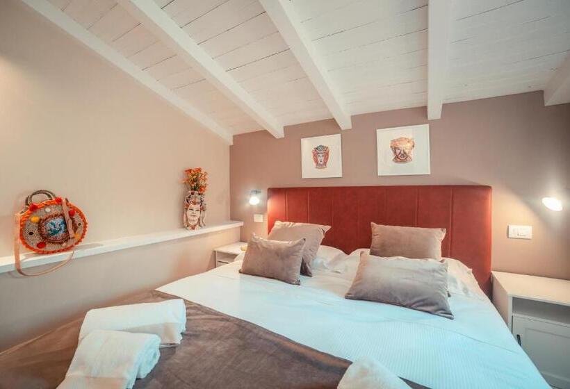 חדר סטנדרט, A Coffa Rooms