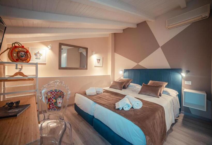 חדר סטנדרט, A Coffa Rooms