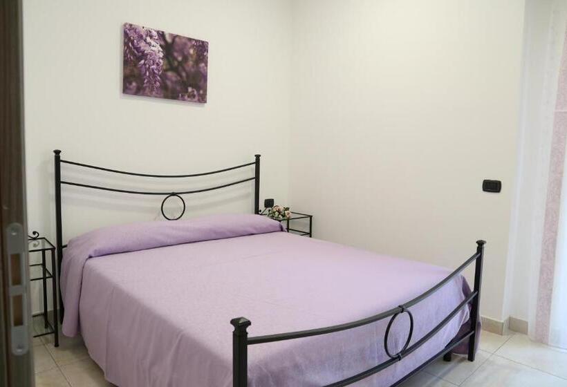 חדר אקונומי, Il Giardino