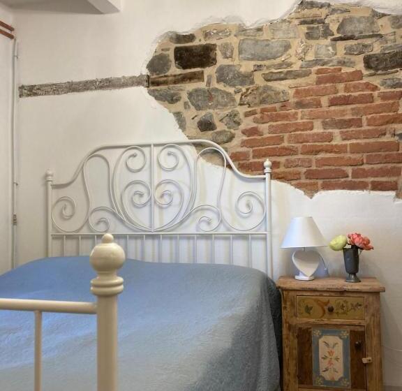 标准间, La Pecora E L Agnello