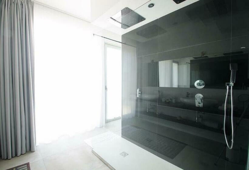 اتاق استاندارد با وان آب گرم, Max Luxury Suite Servizio Spiaggia Inclusa