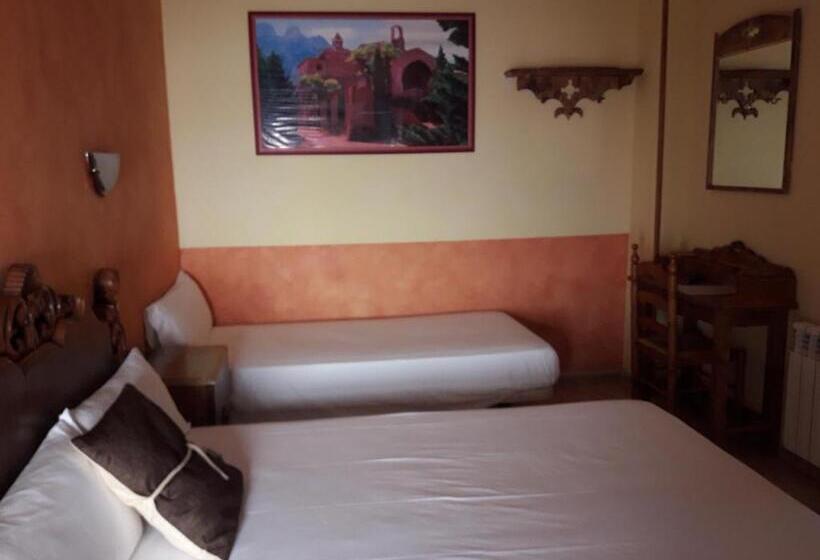 Номер Стандарт, Hostal Casa Barcelo