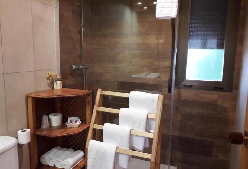 家庭小型套房, Hostal Casa Barcelo