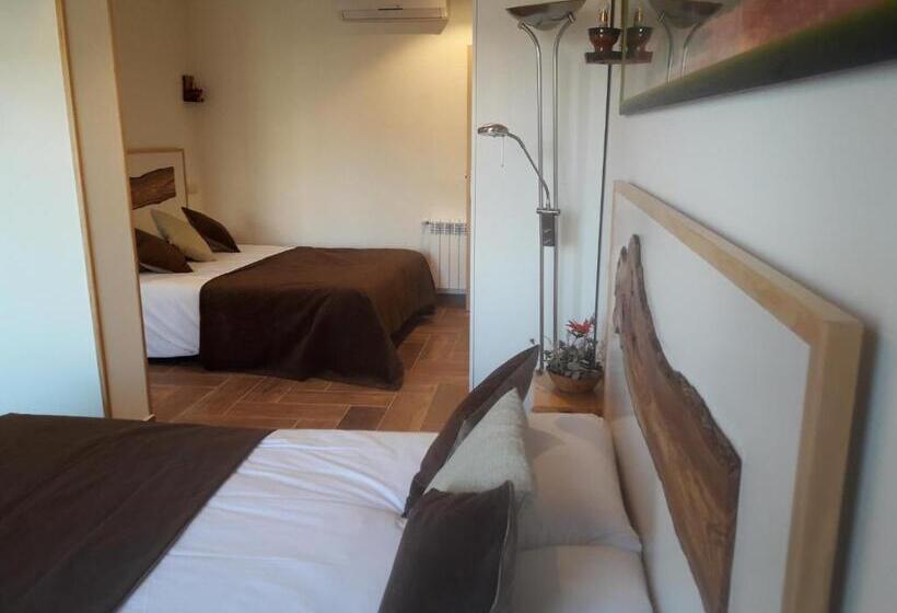 家庭小型套房, Hostal Casa Barcelo