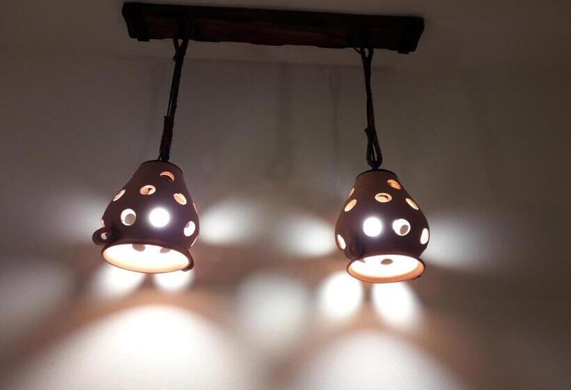 四人标准间, Hostal Casa Barcelo