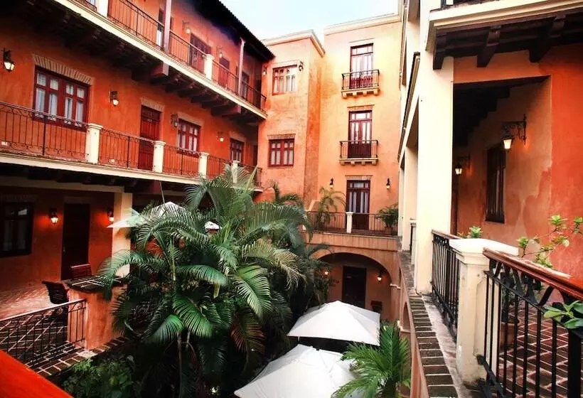 سوییت اجرایی, Boutique Hotel Palacio