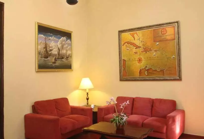 سوئیت سینیور, Boutique Hotel Palacio