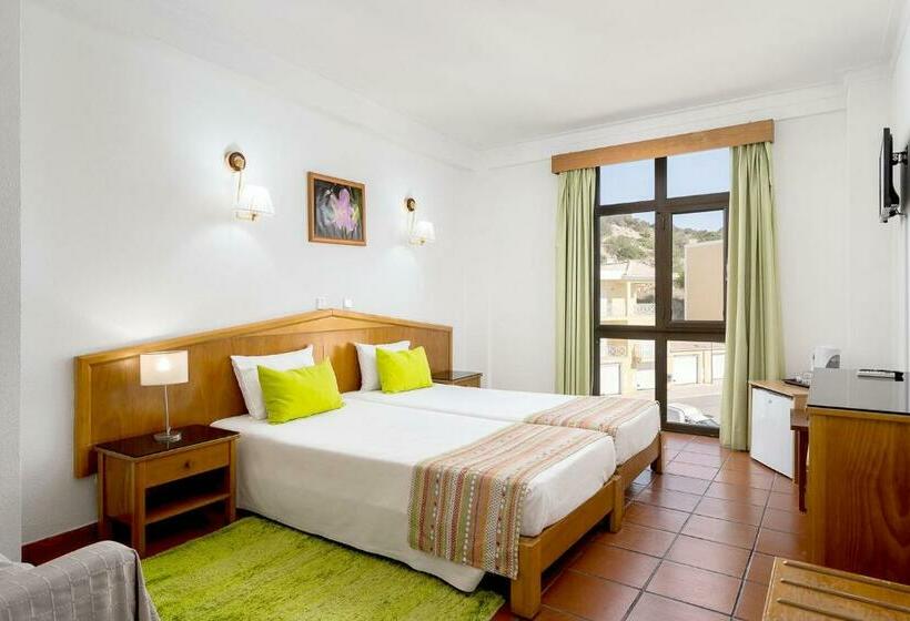 标准间, Colina Do Mar