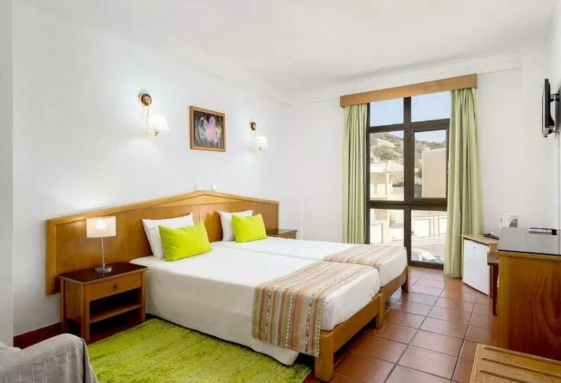 اتاق استاندارد, Colina Do Mar