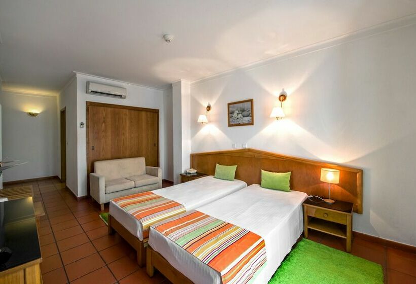 标准间, Colina Do Mar