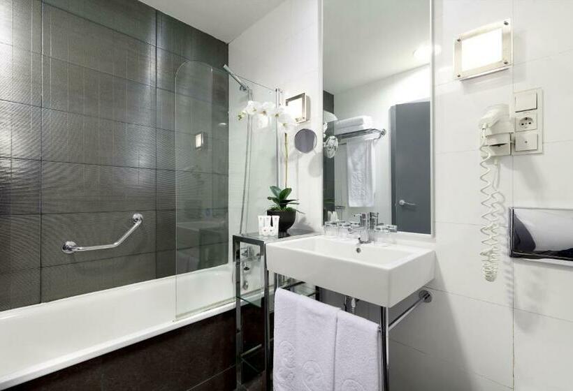 اتاق استاندارد, Exe Tres Cantos