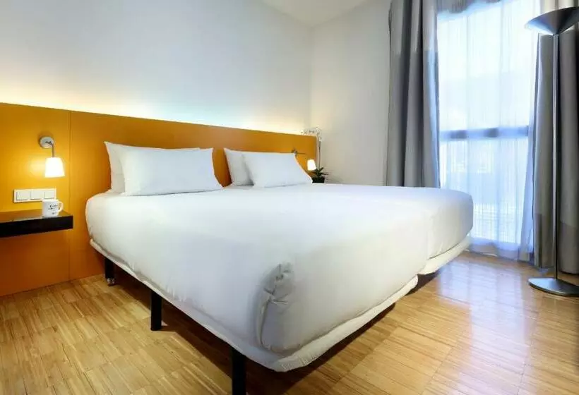 اتاق استاندارد, Exe Tres Cantos