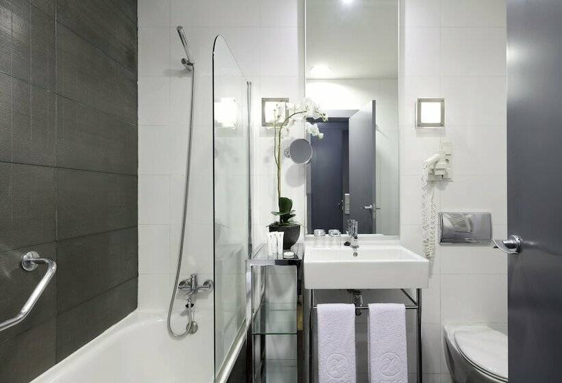 اتاق استاندارد, Exe Tres Cantos