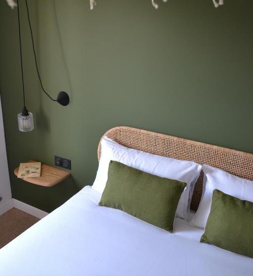 スタンダードルーム, Hôtel La Garrigue & Bar Piscine