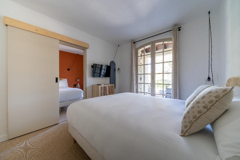 ファミリールーム, Hôtel La Garrigue & Bar Piscine