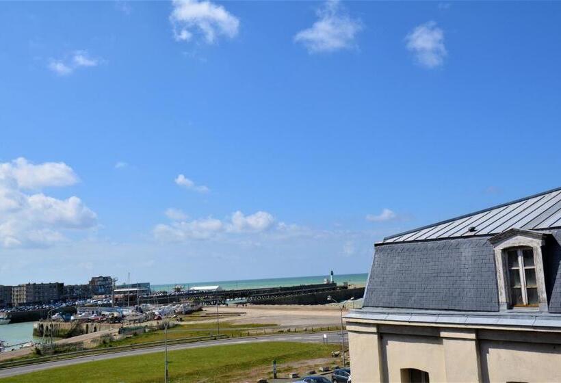 اتاق استاندارد یک نفره, Le Saint Yves