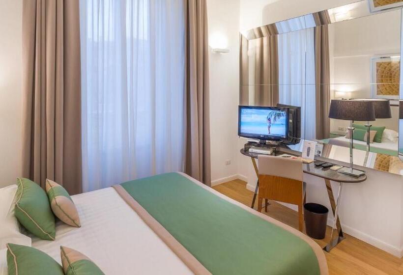 סוויטה עם נוף לעיר, Les Diamants