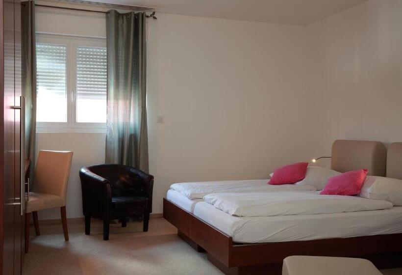 Номер Стандарт, Les Portes De La Vallee