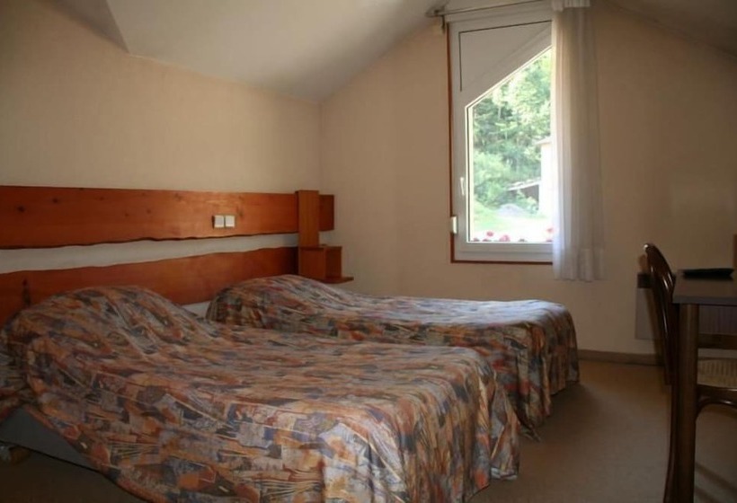 Номер Стандарт, De La Grande Cascade