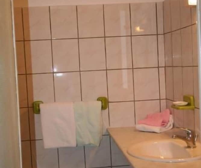 Номер Стандарт Индивидуальный, De La Grande Cascade