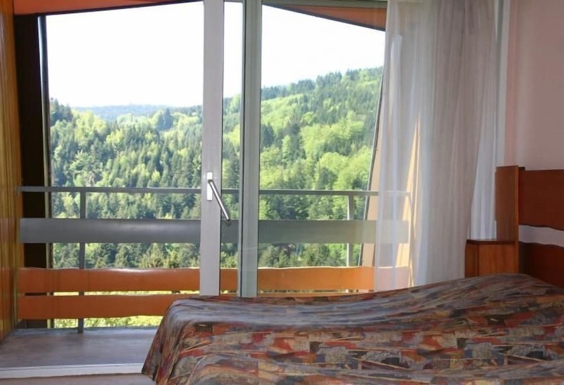 Трехместный Номер Стандарт с Видом, De La Grande Cascade