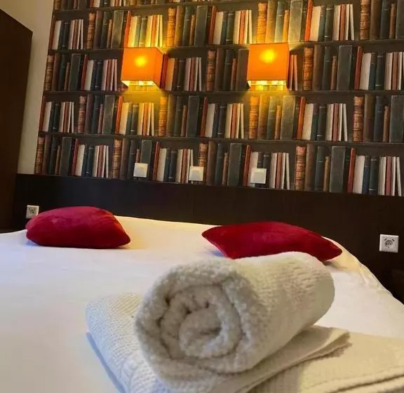 ２ベッドルームアパートメント, Logis Hostellerie De L Abbaye
