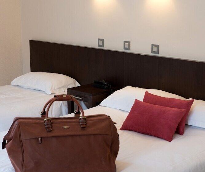 غرفة قياسية, Logis Hostellerie De L Abbaye