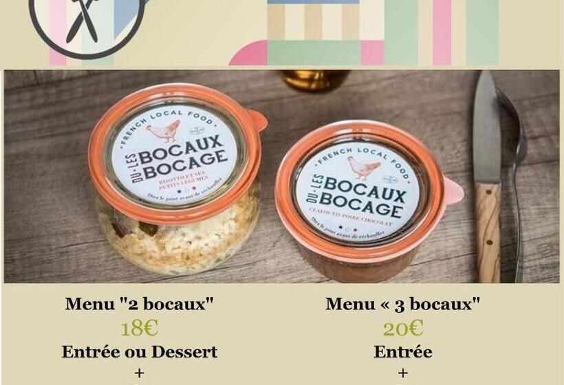 غرفة قياسية مزوَّدة بتراس, Logis Hôtel Du Château