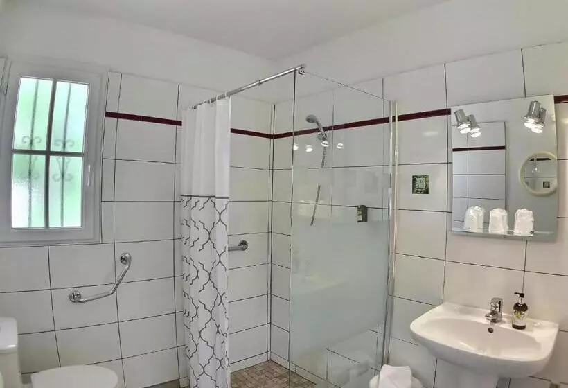 テラス付スタンダードルーム, Logis Hôtel Du Château