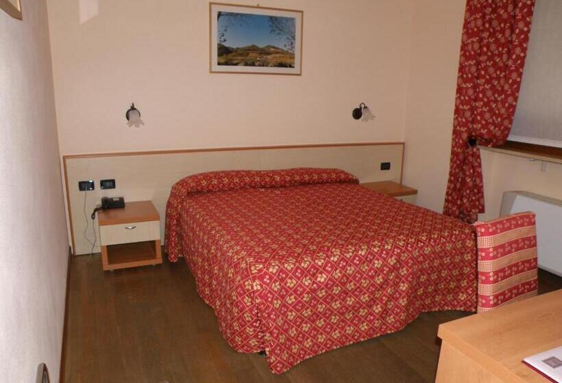 חדר סטנדרט, Madonna Della Neve