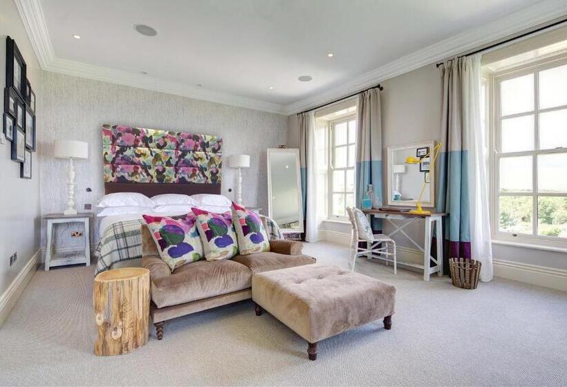 Полулюкс, Seaham Hall And Serenity Spa