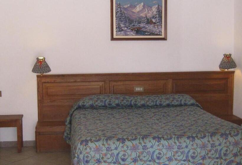 غرفة قياسية, Villa Plinia