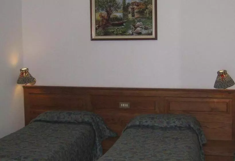 スタンダードルーム, Villa Plinia