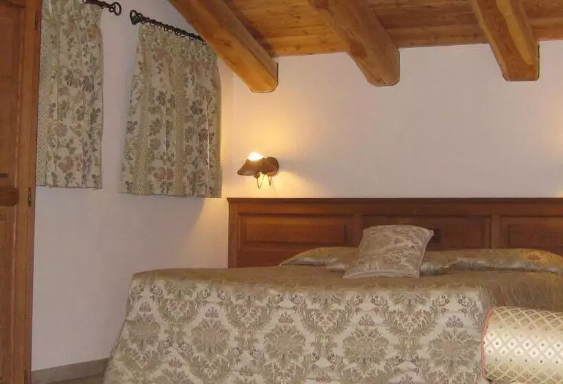 スタンダード４人部屋, Villa Plinia