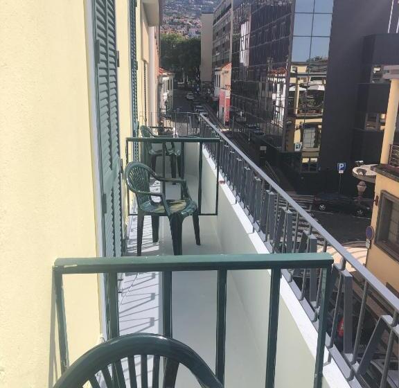 수피리어 룸, Funchal 19