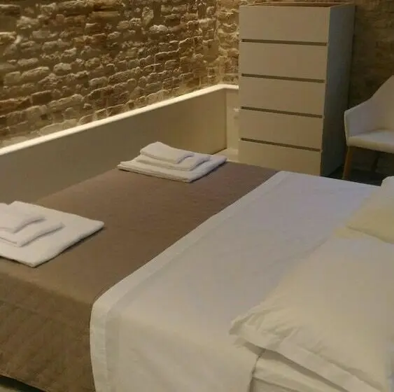 ファミリーステューディオ, B&b Dimora Damiani