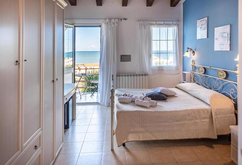 스탠다드 발코니 룸 바다 전망, Sciuscia