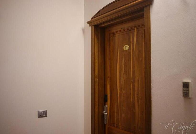 חדר דלוקס יחיד, Il Crinale