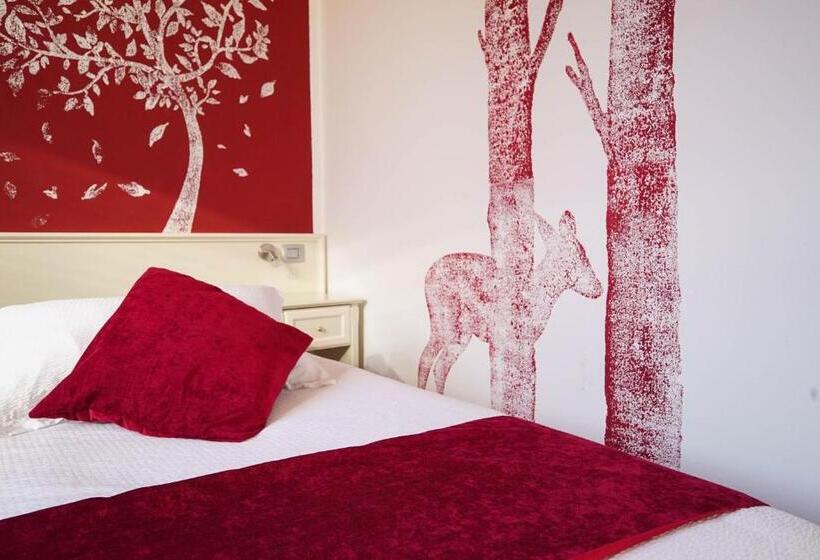 חדר דלוקס לשלושה, Il Crinale