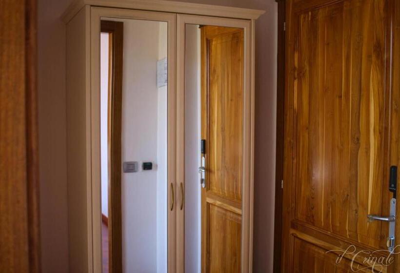 חדר דחוקס עם מיטת קינג, Il Crinale