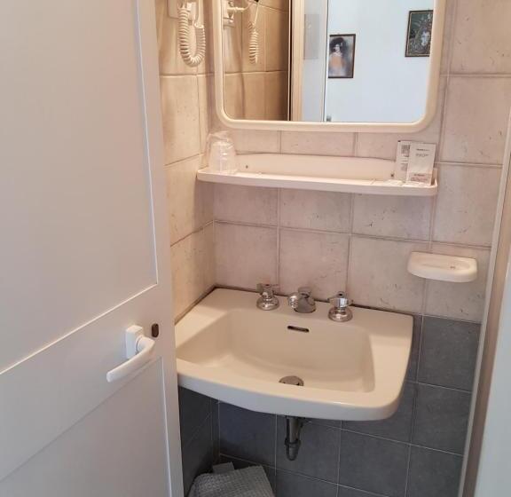 ベーシックルーム, Margot